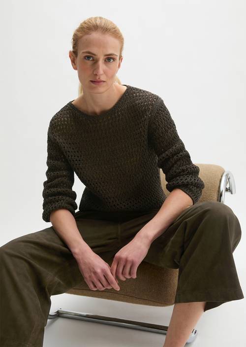 Regular mesh sweater Dark Green in front view