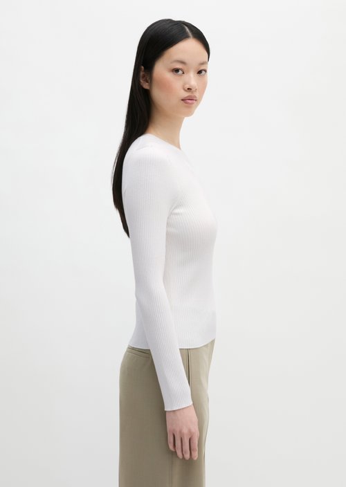 Sweater DFB Travel Collection — Silky White
