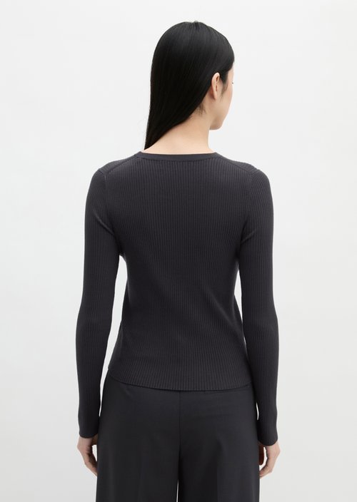 Sweater DFB Travel Collection — Deep Night Blue