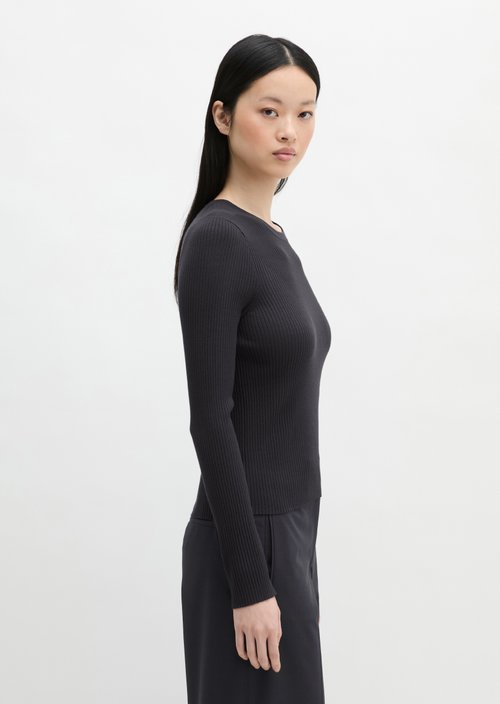 Sweater DFB Travel Collection — Deep Night Blue