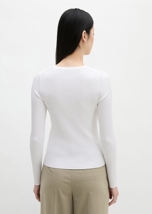 DFB Travel Collection Sweater — Silky White