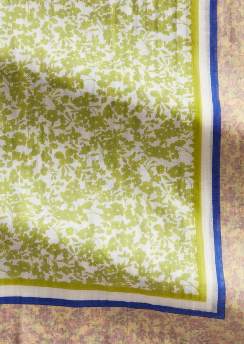 Schal mit Allover-Print — Medium Green