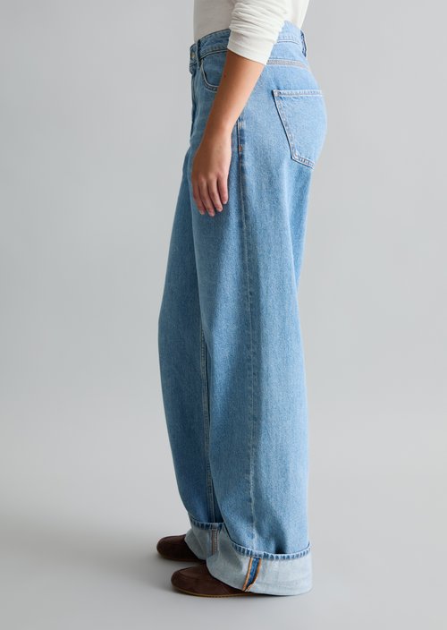 Tomma Wide Jeans — Medium Blue