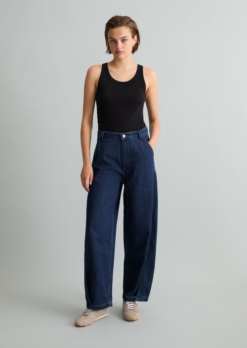Enni Wide Barrel Cropped Jeans — Dark Blue