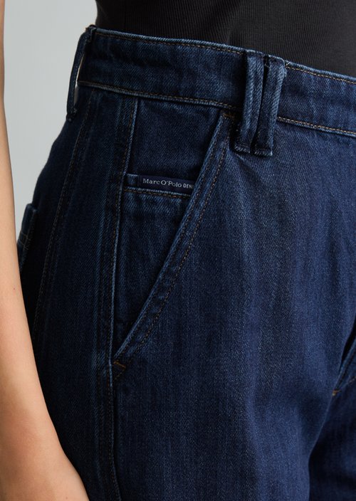 Enni Wide Barrel Cropped Jeans — Dark Blue