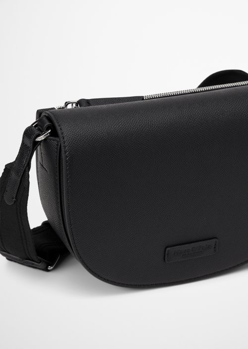 Vika Small Shoulder Bag — Black