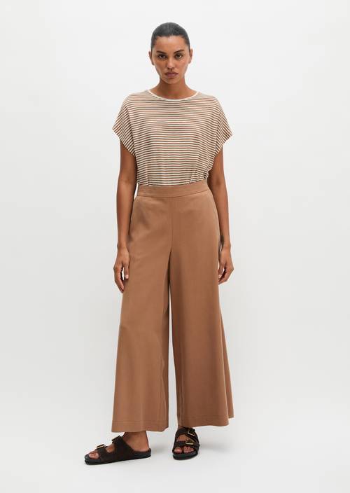 Pull-on culotte wide Burnt Brown in front view
