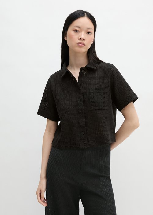 Relaxed crochet blouse — Black
