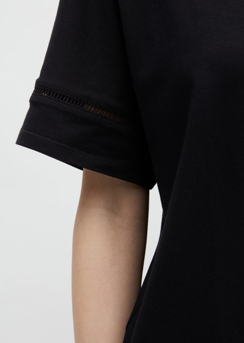 Relaxed T-shirt — Black