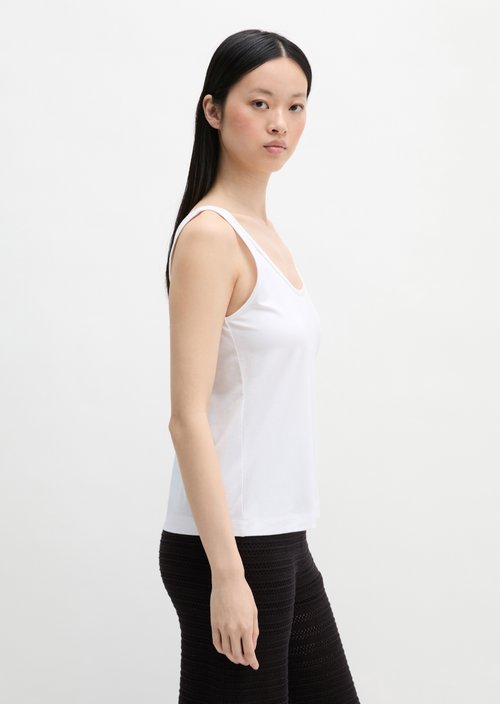 Top relaxed — White