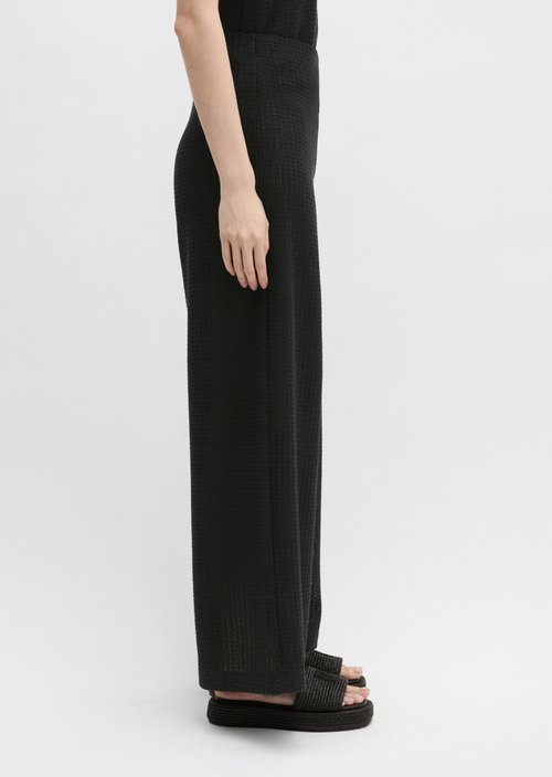 Crochet pull-on pants slim — Black