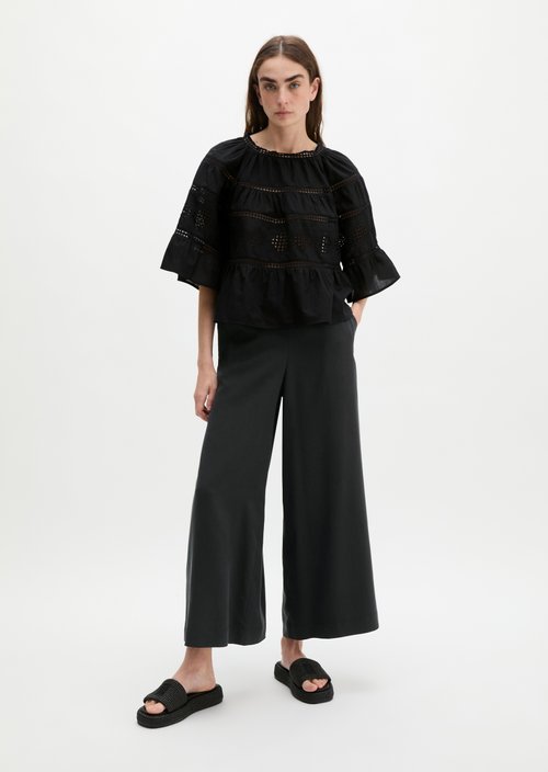 Boho blouse in a relaxed folklore style — Black