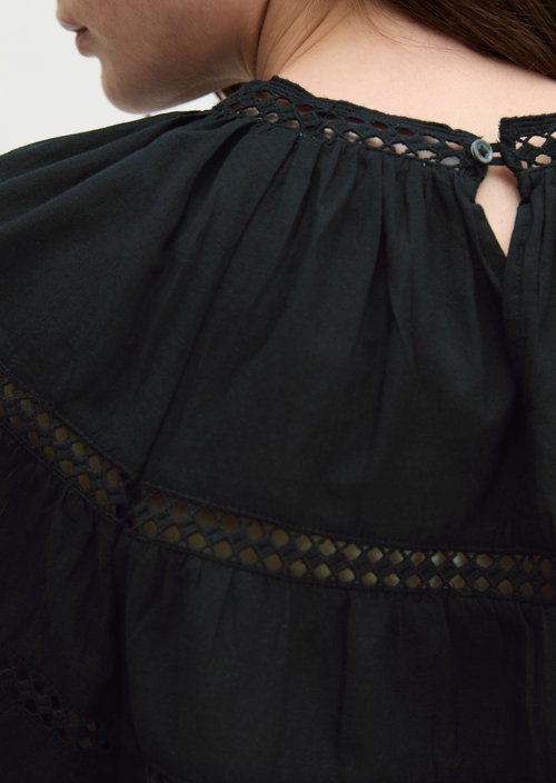 Boho blouse in a relaxed folklore style — Black