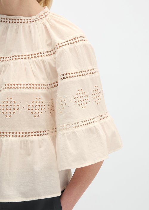 Boho blouse in a relaxed folklore style — White Cotton