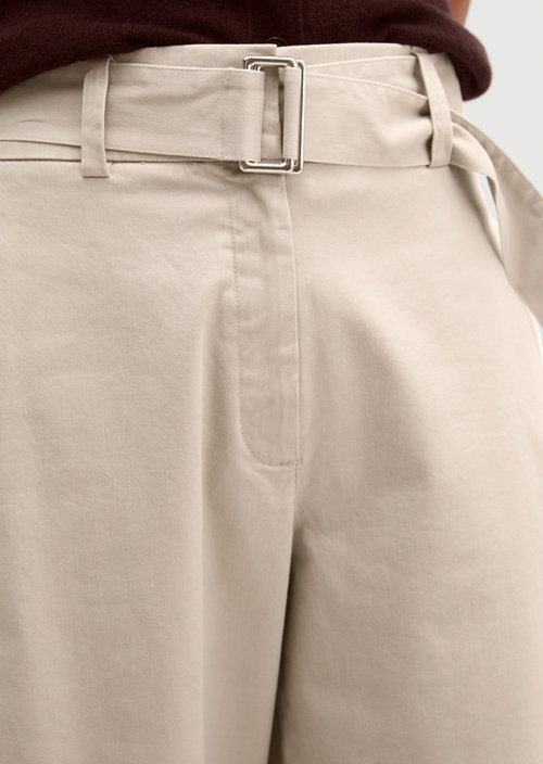 Barrel pants with belt — Natural
