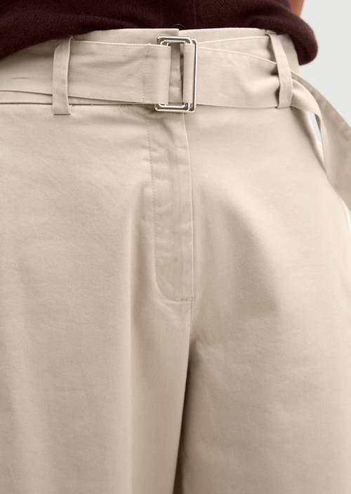 Barrel Pants avec ceinture Natural en vue détaillée