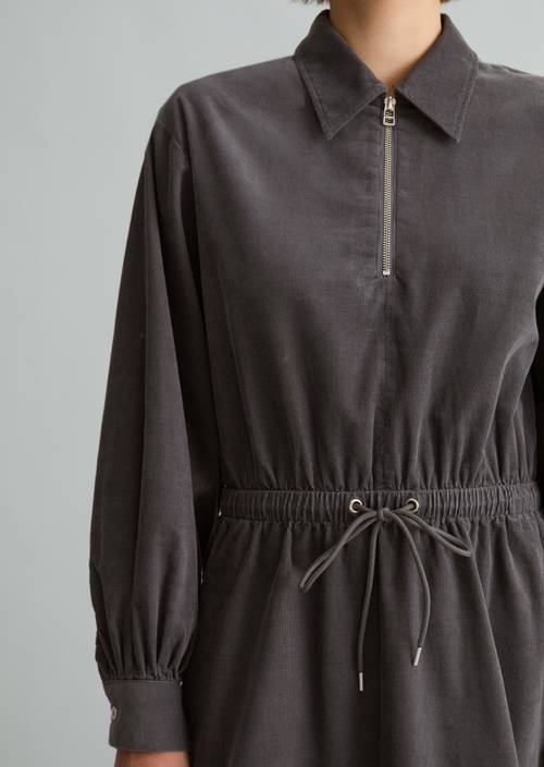 Robe en velours côtelé fin, coupe classique Light Graphite in Detailansicht