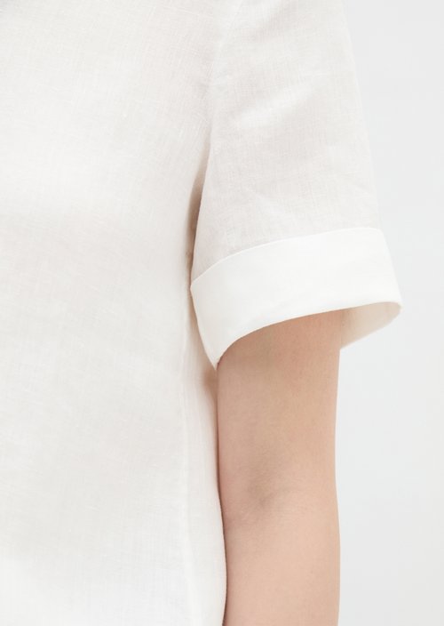 Regular short-sleeved linen blouse — White