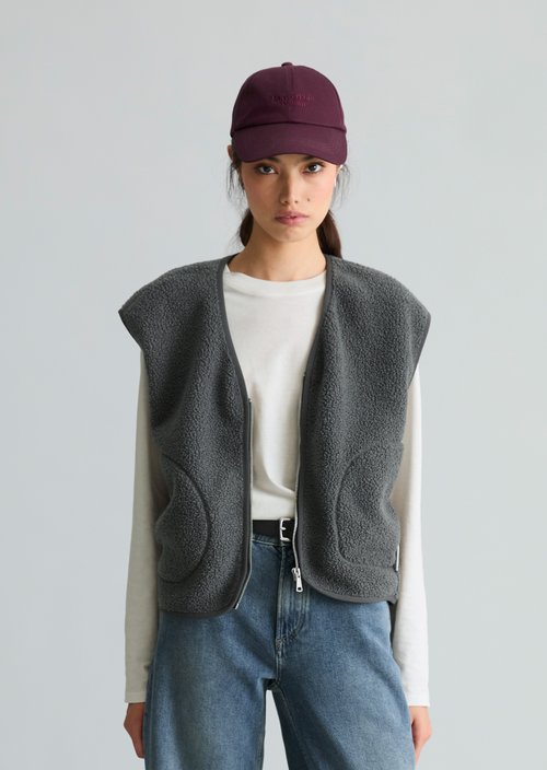 Casual Teddy Vest — Light Graphite