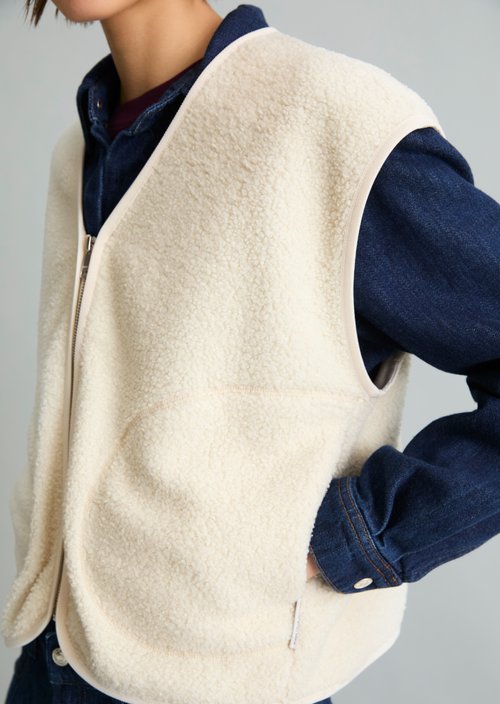 Casual Teddy Vest — White Blush