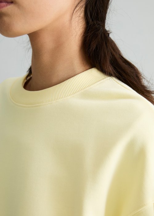 Sweatshirt — Butter Yellow
