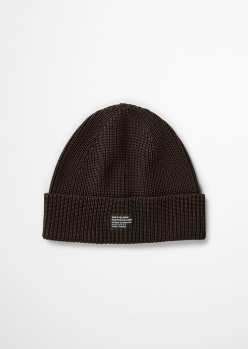 Knitted hat — Chocolate Brown