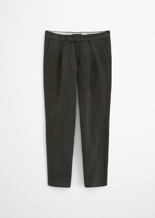 Osby Pleated Tapered Chino Pants — Wooden Earth