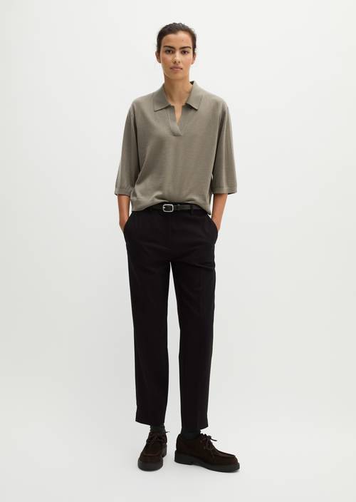 Hose Model Malin slim Black in Frontalansicht
