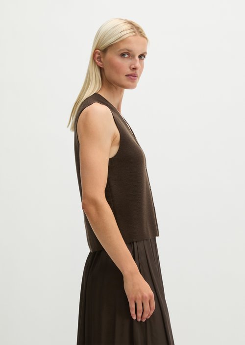 Sleeveless Cardigan, Regular Fit — Burnt Coffee