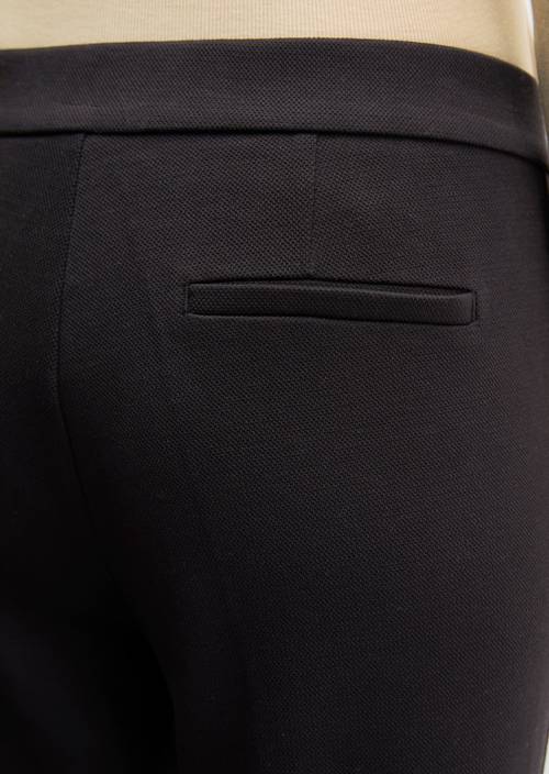 Piqué jersey broek slim cropped Deep Night Blue in detailaanzicht