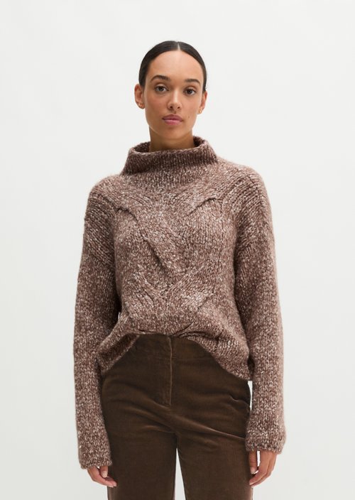 Relaxed-Fit Cable-Knit Sweater — Dark Brown