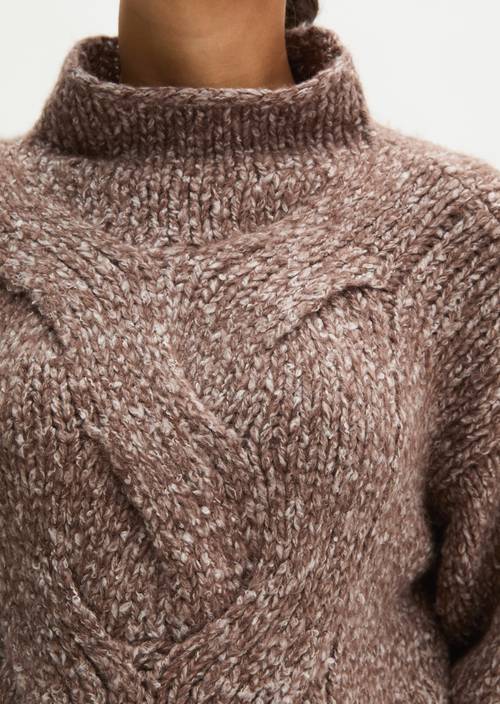 Zopfstrickpullover relaxed Dark Brown in Detailansicht