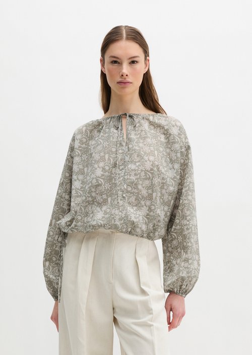 Loose blouse — Light Green