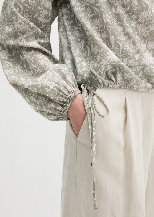 Loose blouse — Light Green