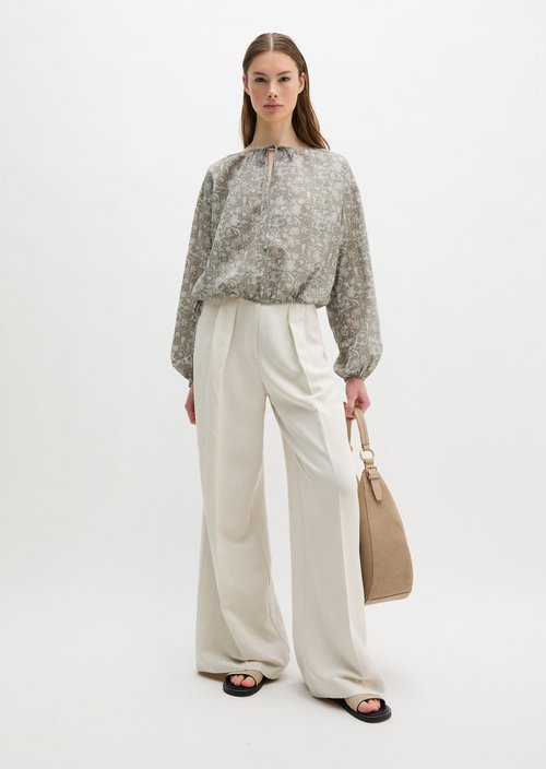 Loose blouse — Light Green