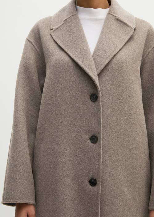 Wool coat relaxed Stone Taupe Melange in detail view