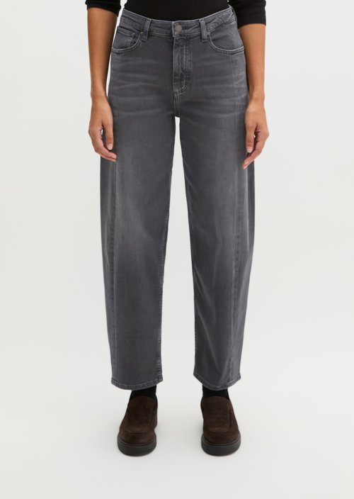 Lara Barrel Jeans — Medium Grey