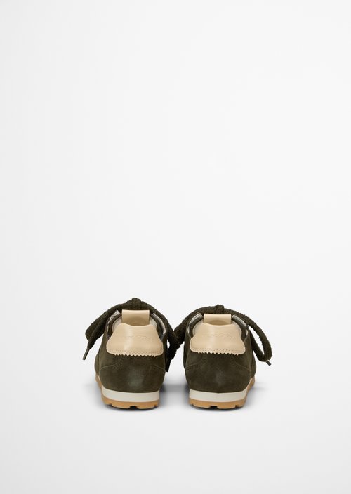 Sneaker model Fabiana — Mossy Earth