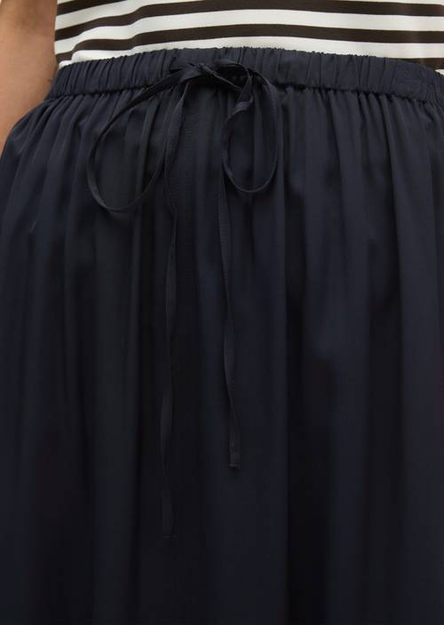 Flared skirt Dark Navy in detail view