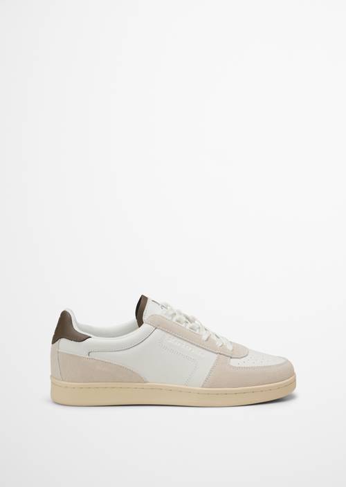 Baskets Modèle Vincenzo Offwhite vue extérieure de la chaussure droite