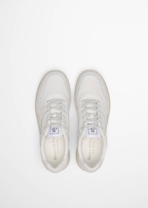 Baskets Modèle Carlo MO'P Offwhite en vue de dessus