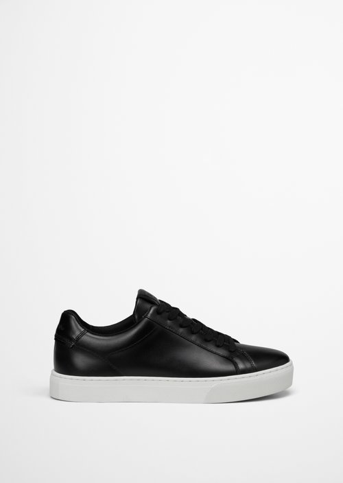 Sneaker Model Agar — Black