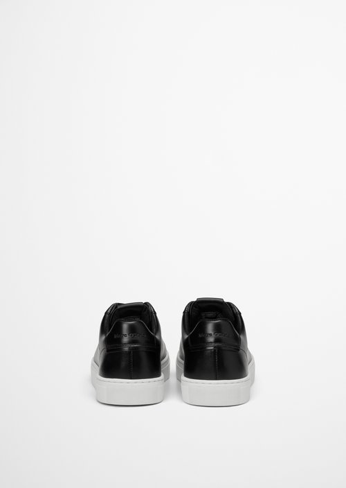 Sneaker Model Agar — Black