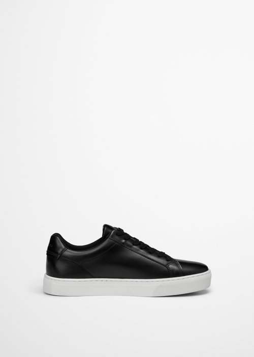 Sneaker Model Agar — Black