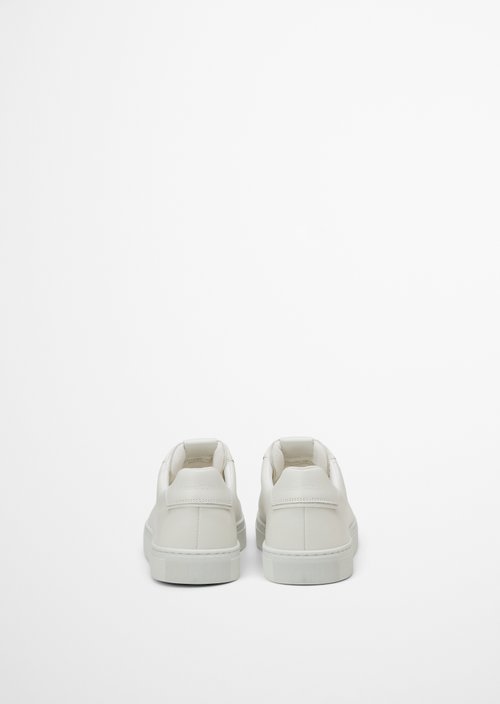 Sneaker Model Agar — White