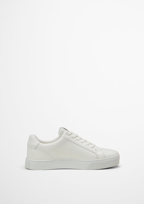 Sneaker Model Agar — White