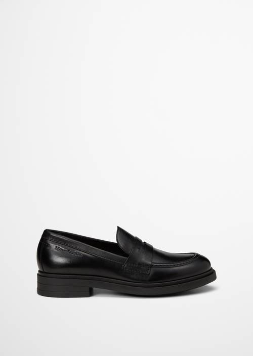 Loafer Model Paula Black Ansicht rechter Schuh von außen