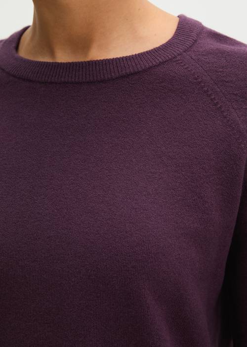 Pullover relaxed Fresh Aubergine in Detailansicht