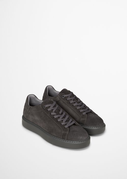 Cedric Sneaker Model — Dark Graphite