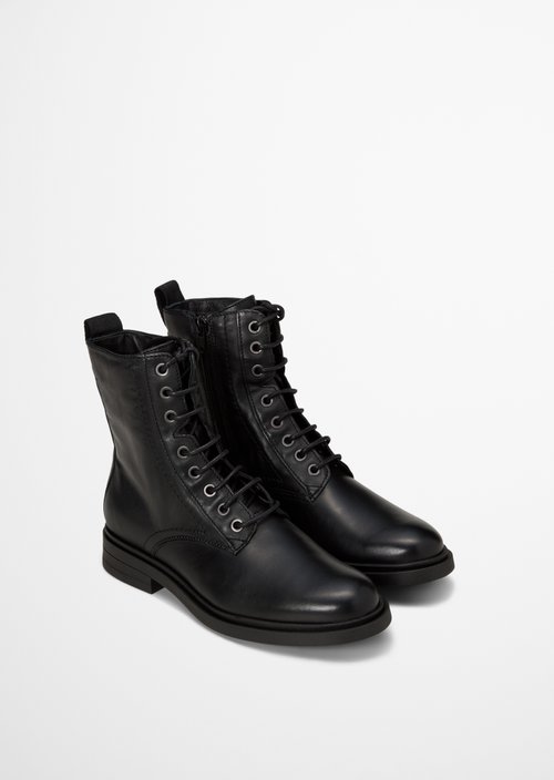 Lace-up boots — Black